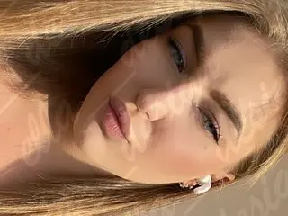Pussy ElleElena
